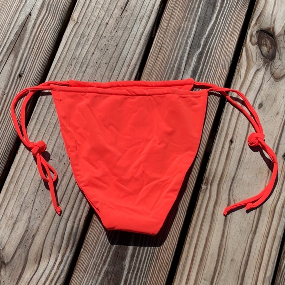 NWT Good American Tiny Ties Bikini Bottoms In Hot Coral Size 3/ L - Picture 4 of 12